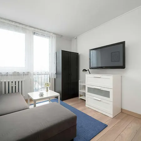 Functional With A View Of The In A Quiet Area Of By Renters Apartman